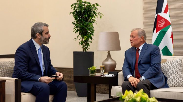 الملك يؤكد دعم الأردن لجهود سوريا في الحفاظ على أمنها واستقرارها