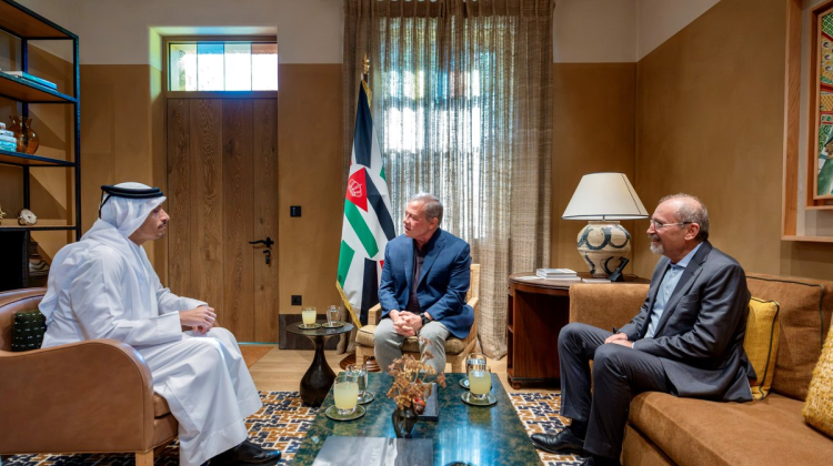 الملك يستقبل رئيس مجلس الوزراء وزير الخارجية القطري