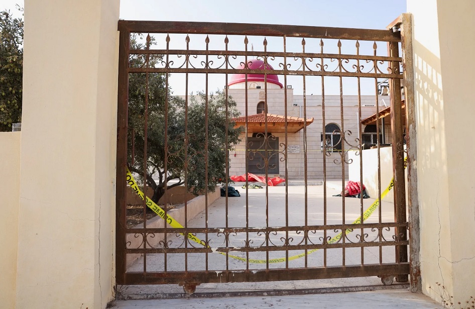 خطباء الجمعة: اعتداء كنيسة الحمود جريمة نكراء تتنافى مع تعاليم الإسلام ويصب في مصلحة الاحتلال