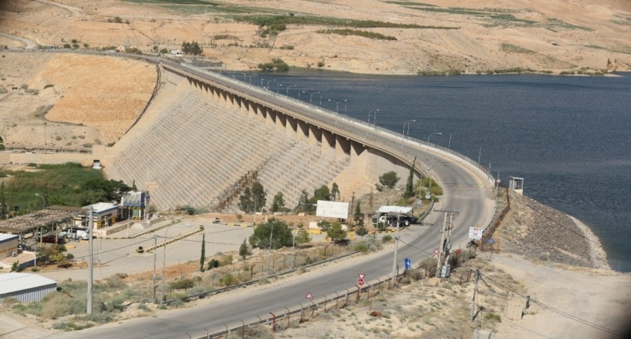 وزارة الاستثمار تطرح التأهيل الأولي لمشروع تخزين الطاقة في الموجب