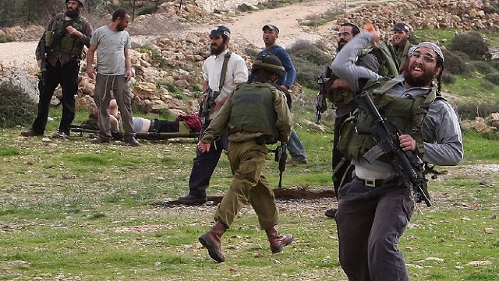 مستوطنون ينتحلون صفة جنود الاحتلال ويعتدون بوحشية على عائلة في نابلس