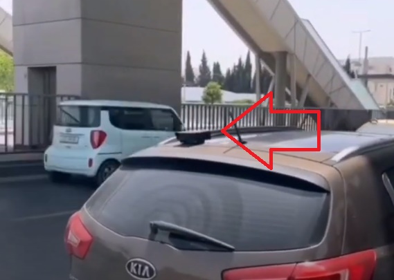 شاهد بالفيديو : مركبة مدنية بكاميرا مراقبة في عمان تثير التساؤلات 