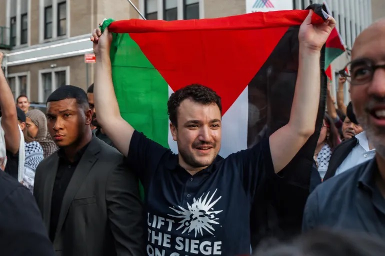 الناشط الفلسطيني محمود خليل يعود لجامعة كولومبيا