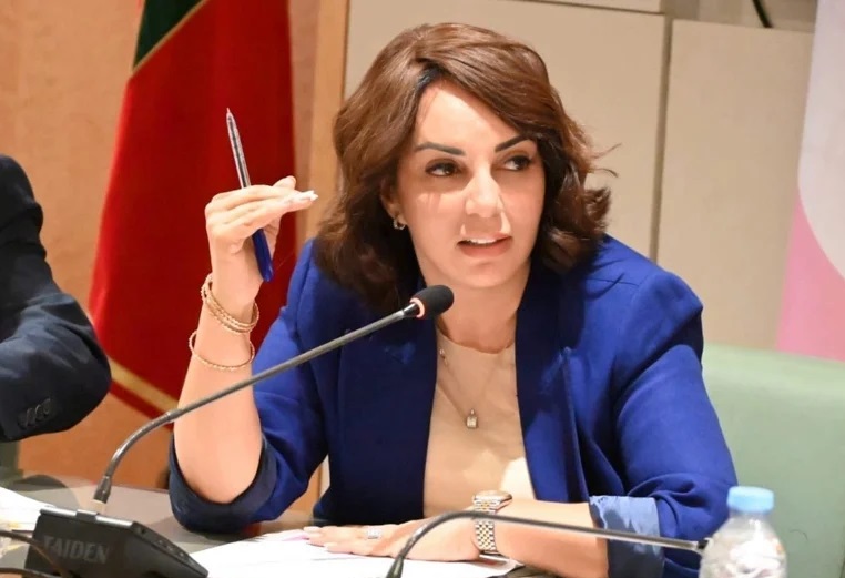 ملك المغرب يقيل وزيرة بعد يومين فقط في منصبها