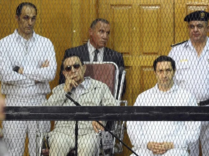 أسرار جديدة عن موقف بوتين من حبس مبارك