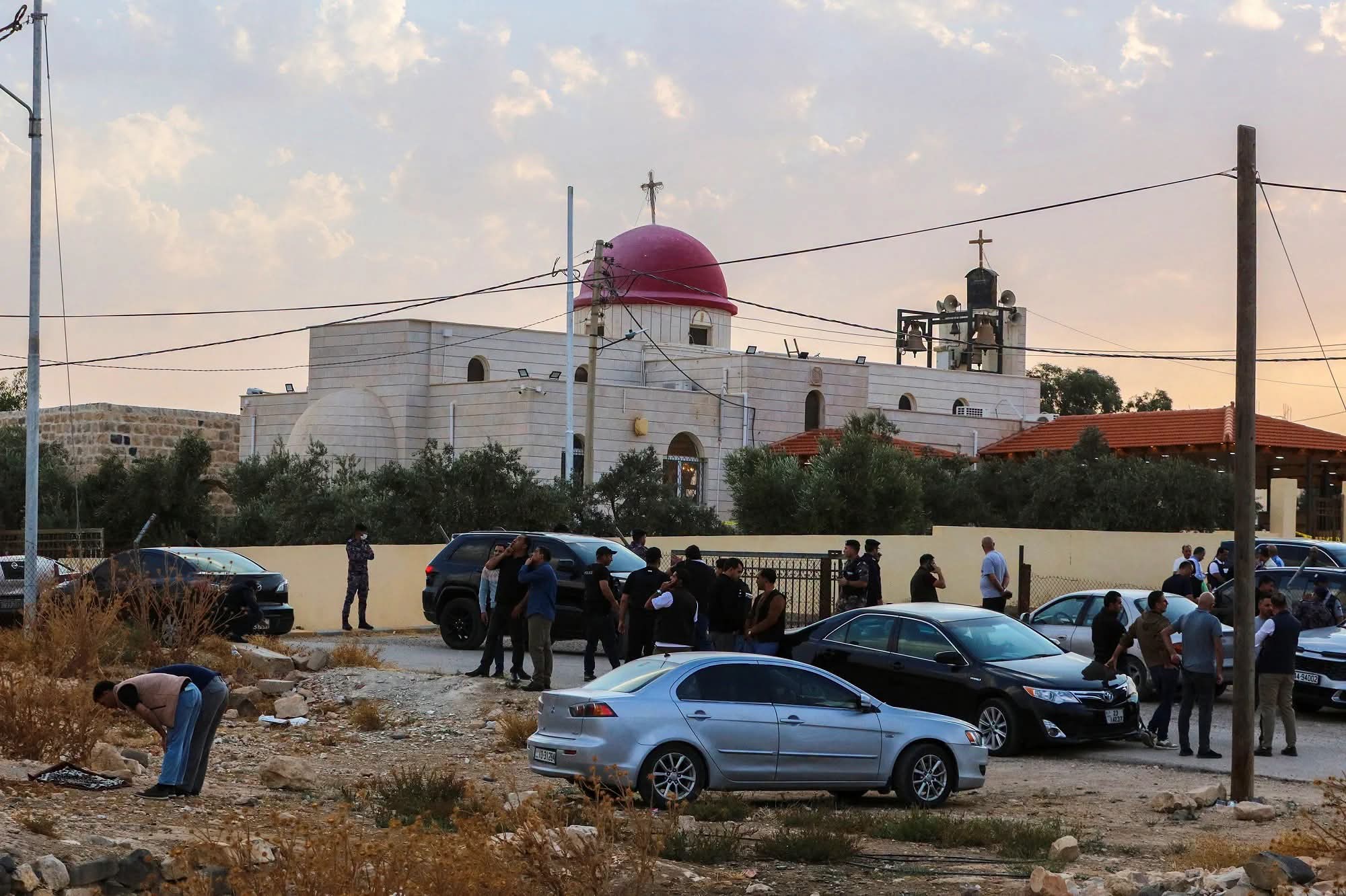 وزير الصحة يكشف آخر مستجدات مصابي حادثة الكرك ..  حالتان حرجتان و27 يتلقون العلاج