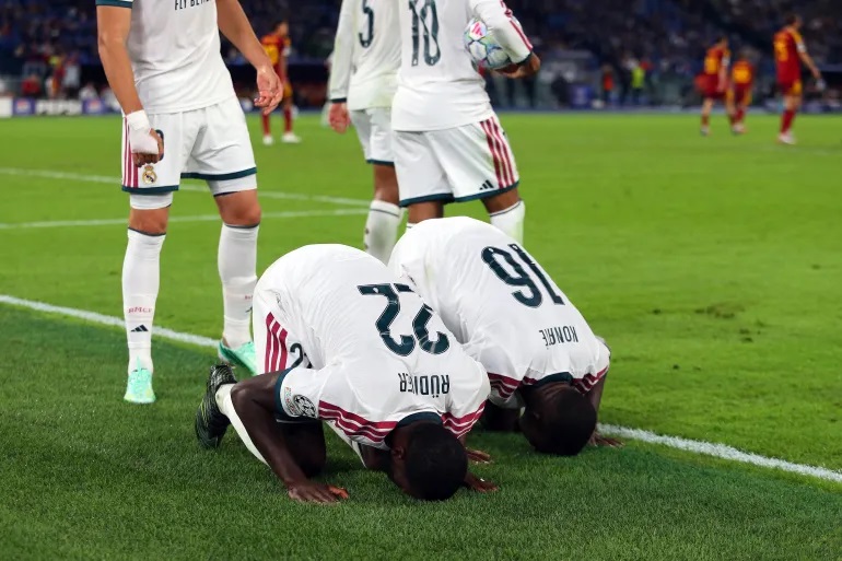 بـ ريمونتادا مجنونة  ..  ريال مدريد يخطف فوزا مثيرا أمام روما في تشامبيونزليغ