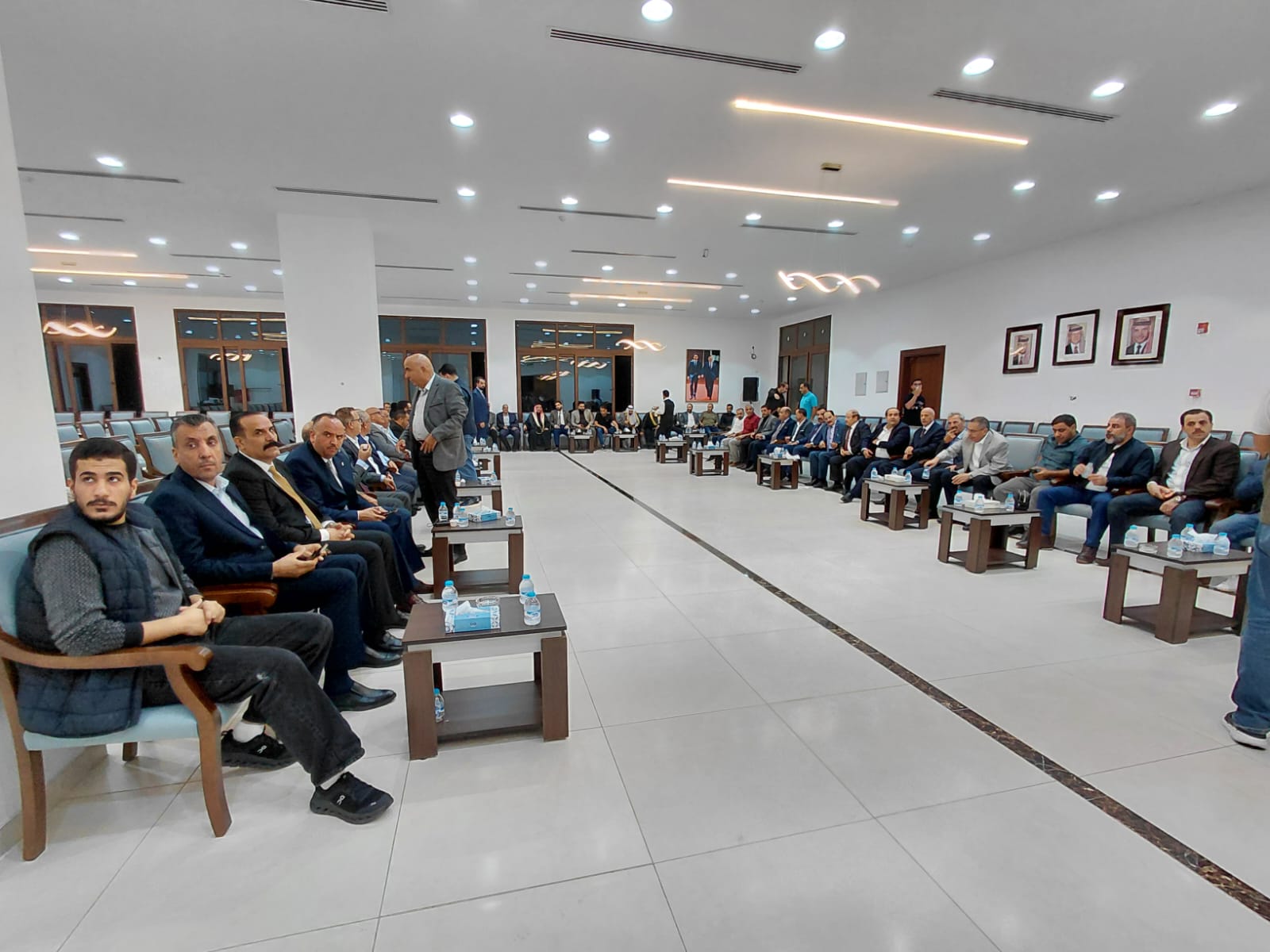قبيلة بني حسن تستقبل المعزين بشهداء كنيسة الكرك وتؤكد وقوفها خلف القيادة الهاشمية 
