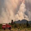 فرار الآلاف من حريق مدمر في شرق كندا