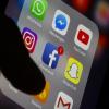 الحكومة: طرح التعاقد مع شركات التواصل الاجتماعي لا يمس الحريات