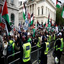 مظاهرة بالآلاف تنادي بوقف الحرب على غزة في لندن