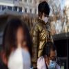 مرض غامض يضرب الصين ..  والصحة العالمية تدعو لإعادة ارتداء الأقنعة 